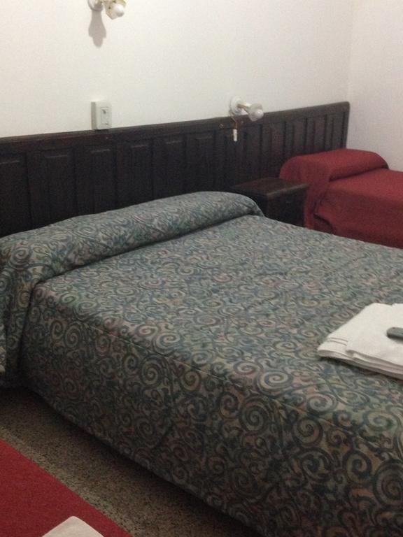 Hotel Gure Echea Villa Carlos Paz Esterno foto